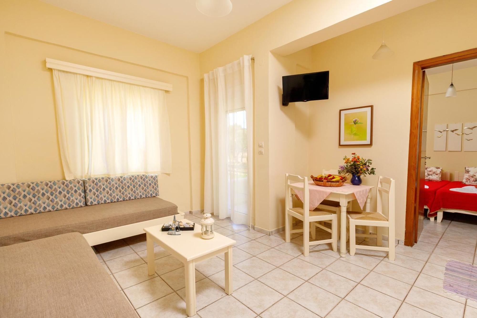 Zefyros Apartments And House Kissamos Room photo