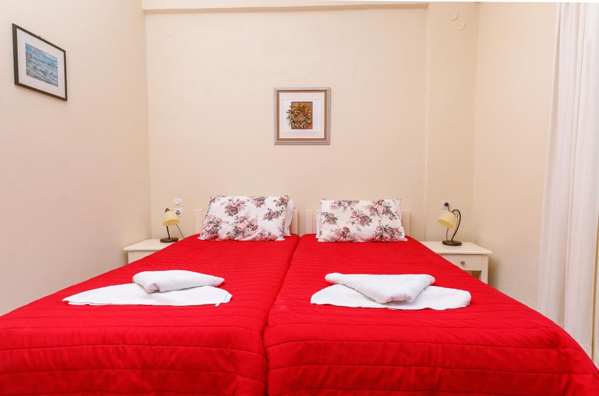 Zefyros Apartments And House Kissamos Room photo